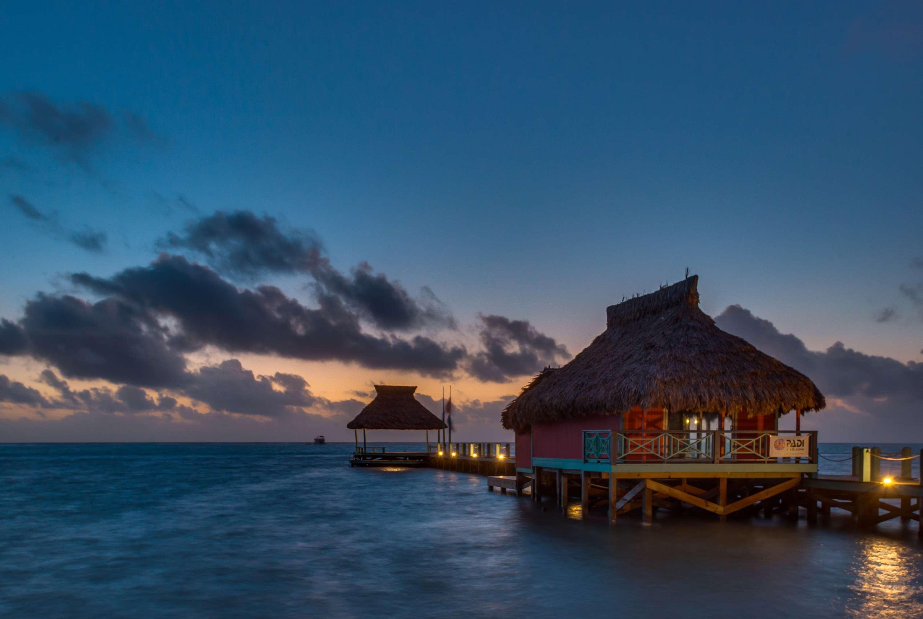 Costa Blu Beach Resort, Trademark Collection By Wyndham (Adults Only) San Pedro  Esterno foto